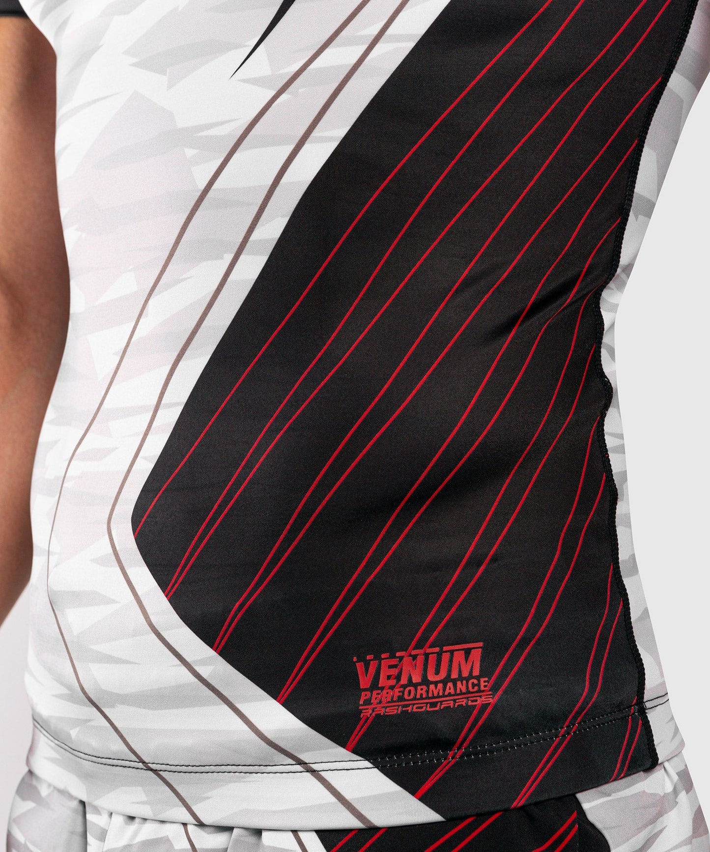 Venum Contender 5.0 Rashguard - Short sleeves - White/Camo