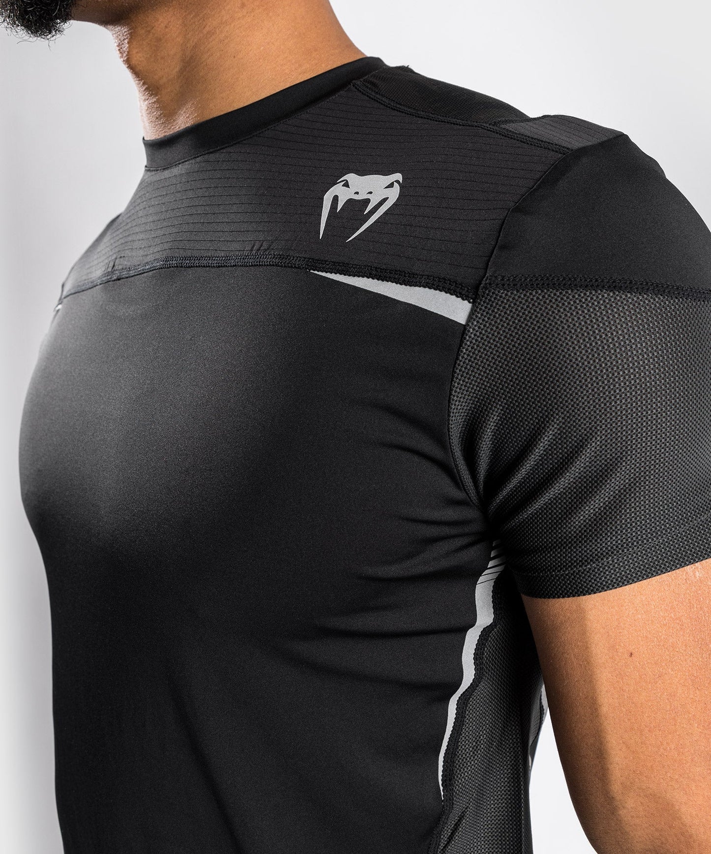 Venum Tempest 2.0 Dry tech T-shirt – Black/Grey