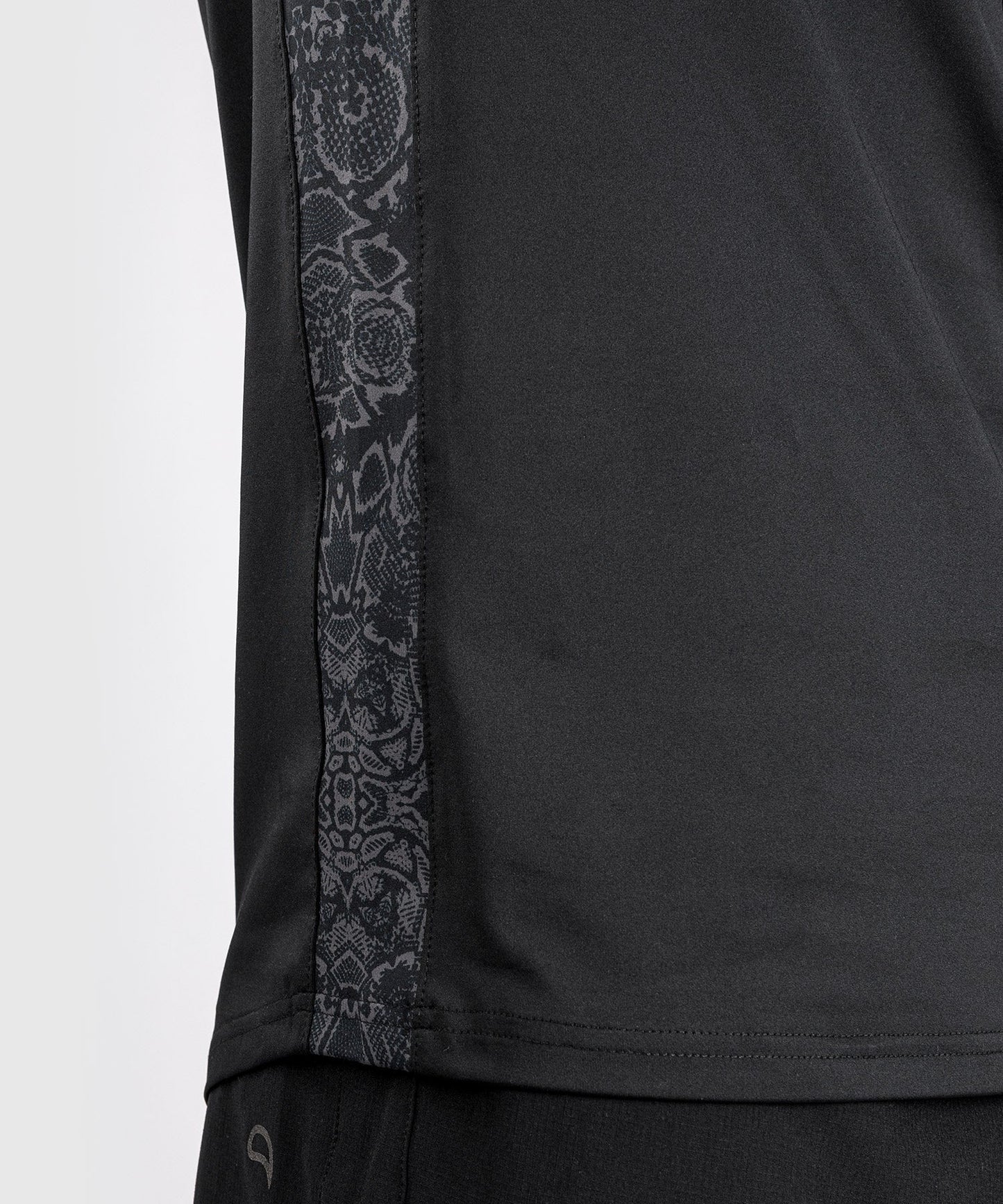 Venum Classic Evo Dry Tech T-Shirt - Black/Black Reflective