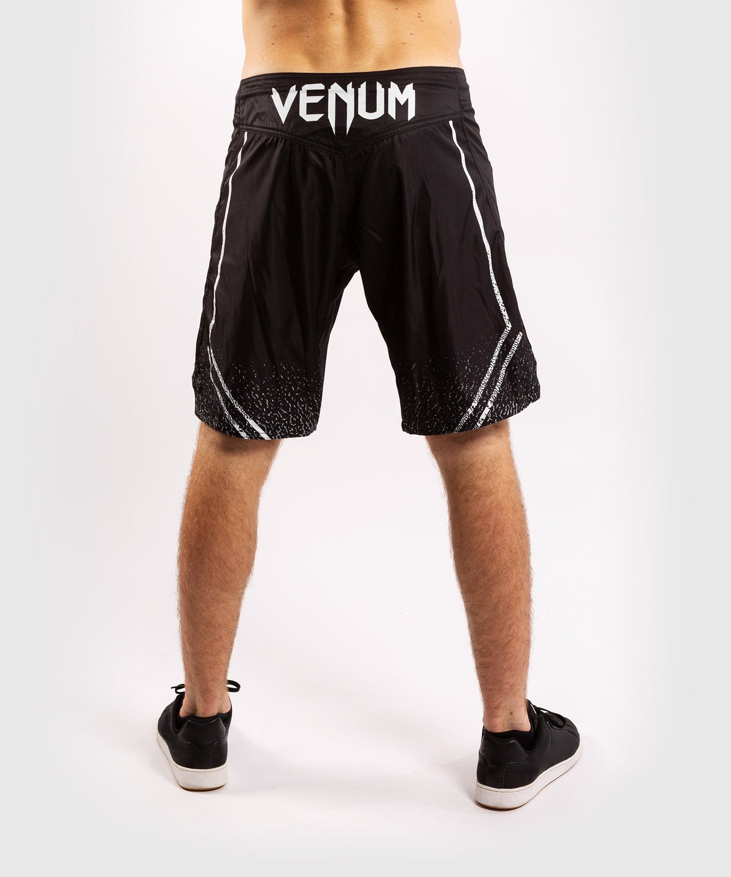 Venum Signature Fightshorts - Black/White