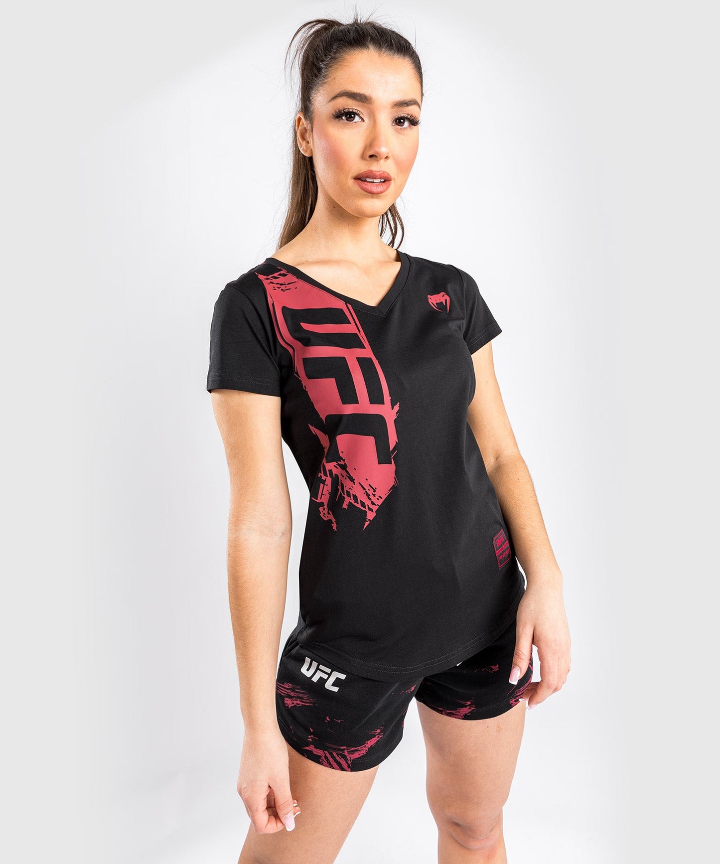 UFC Venum Authentic Fight Week Women’s 2.0 Short Sleeve T-Shirt - Black/Red