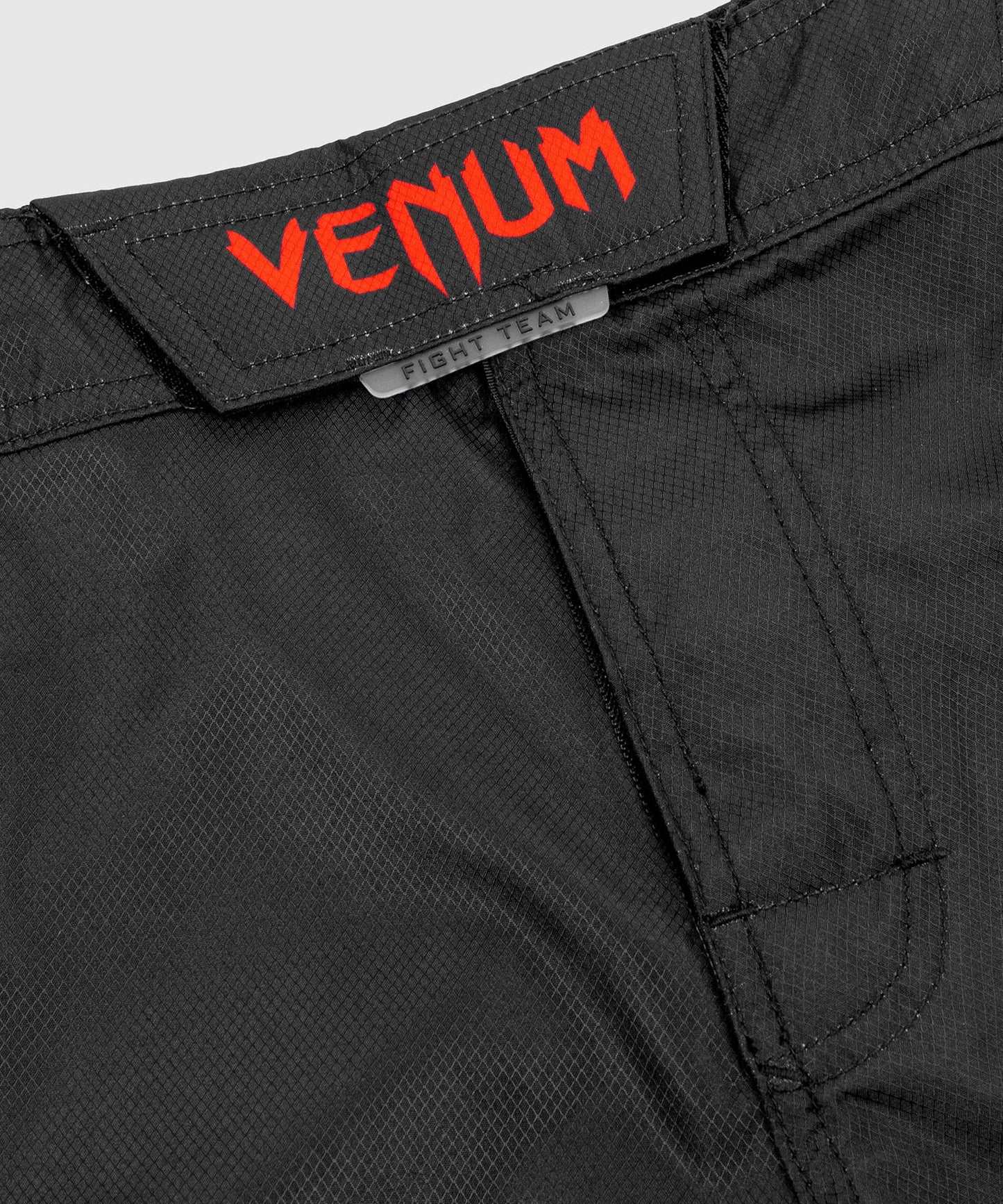 Venum Light 3.0 Fightshorts - Black/Red