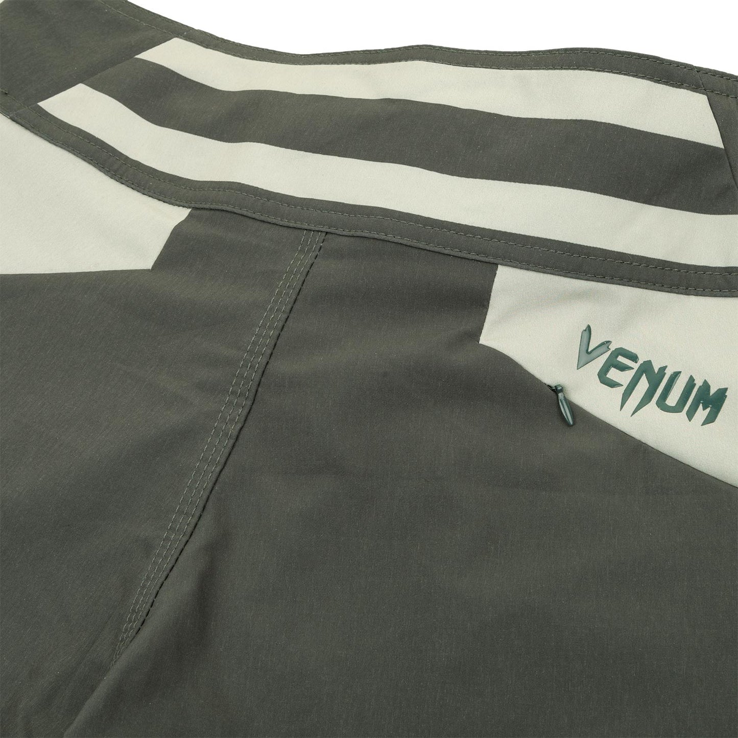 Venum Cargo Boardshorts - Dark khaki/Beige-Khaki