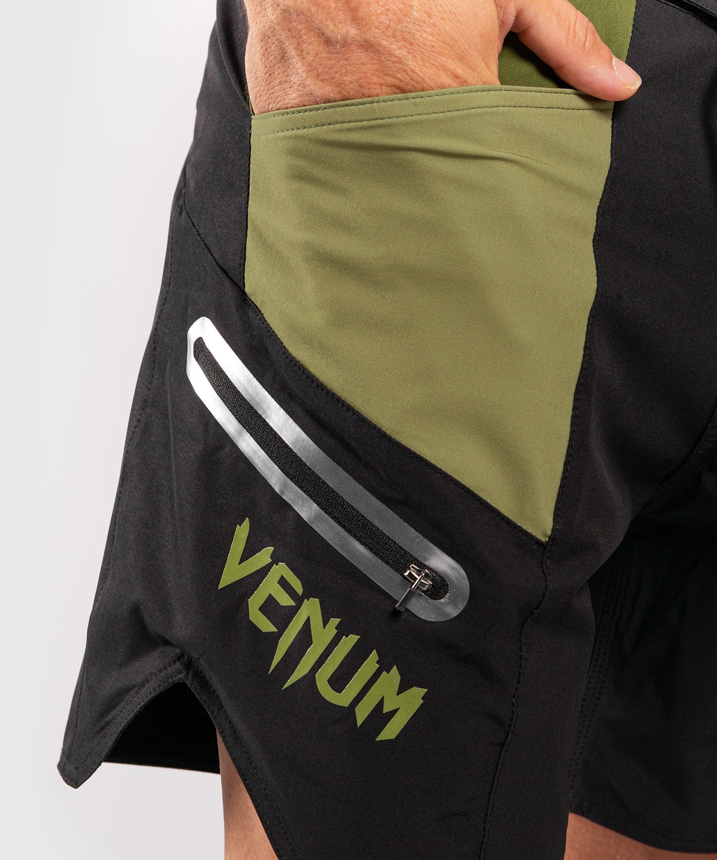 Venum Cargo Boardshorts - Black/Green