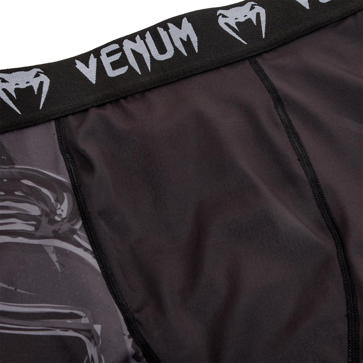 Venum Gladiator 3.0 Vale Tudo Shorts - Black/Black