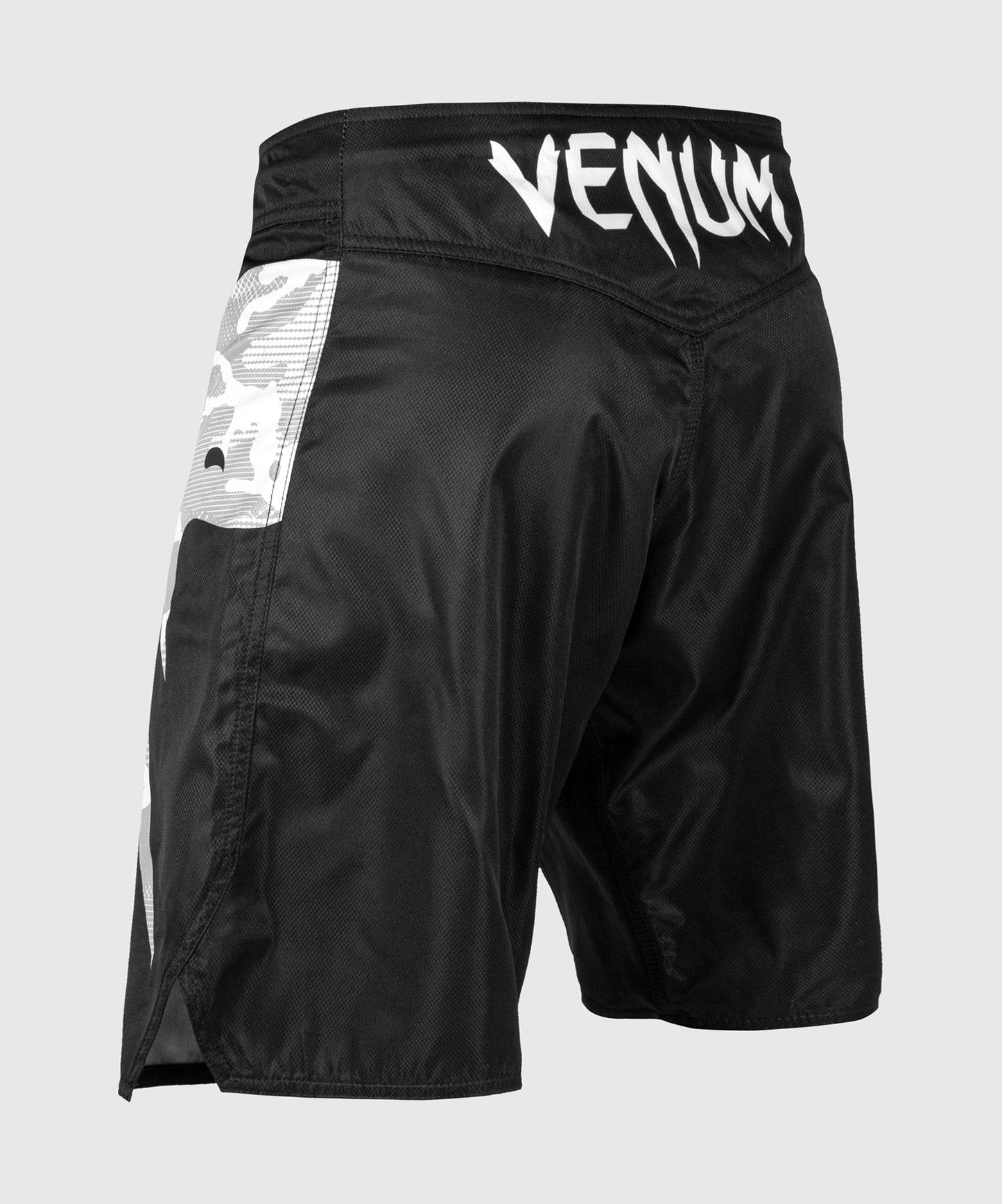 Venum Light 3.0 Fightshorts - Black/White Camo