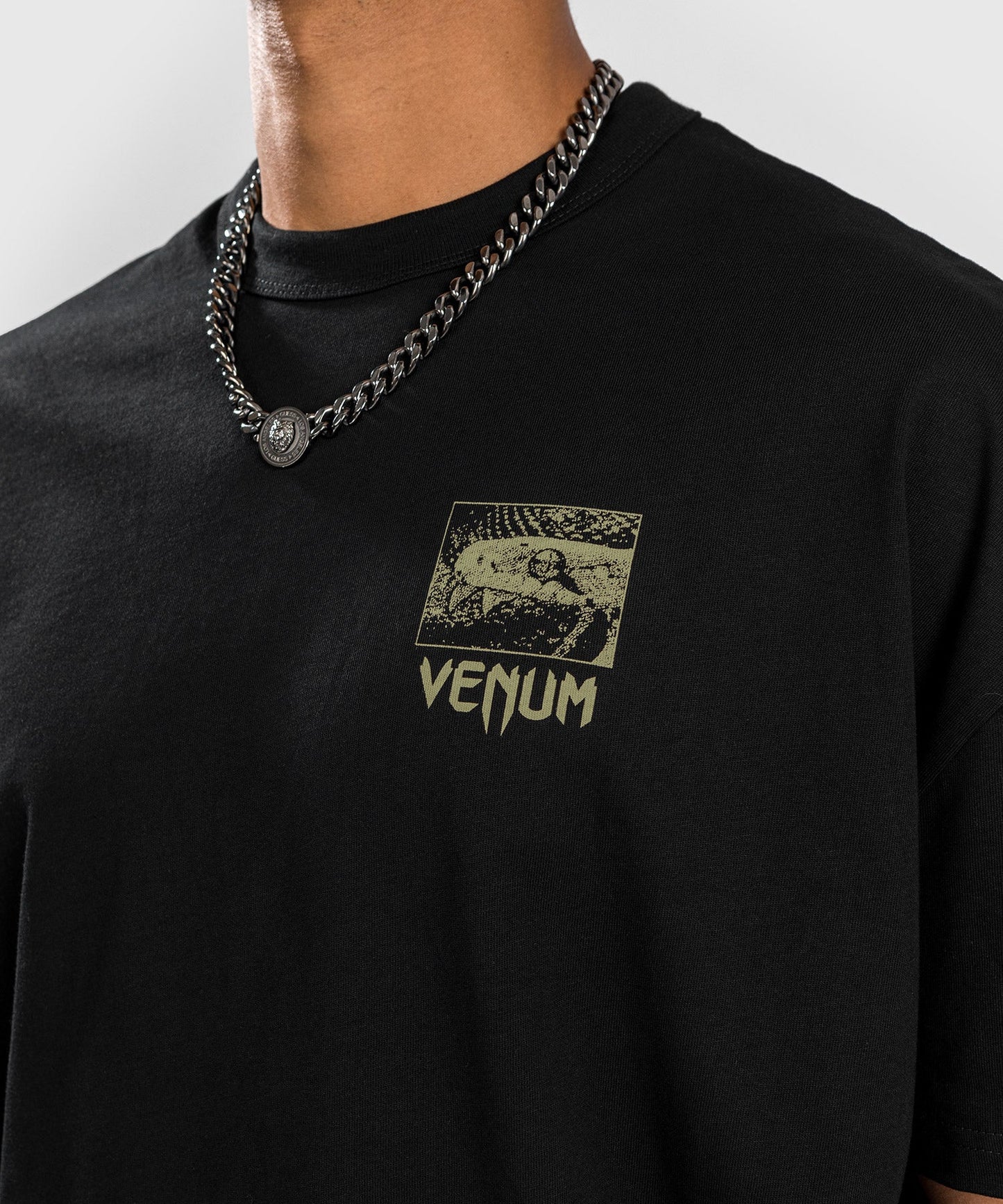 Venum Fangs T-Shirt - Oversize Fit - Black