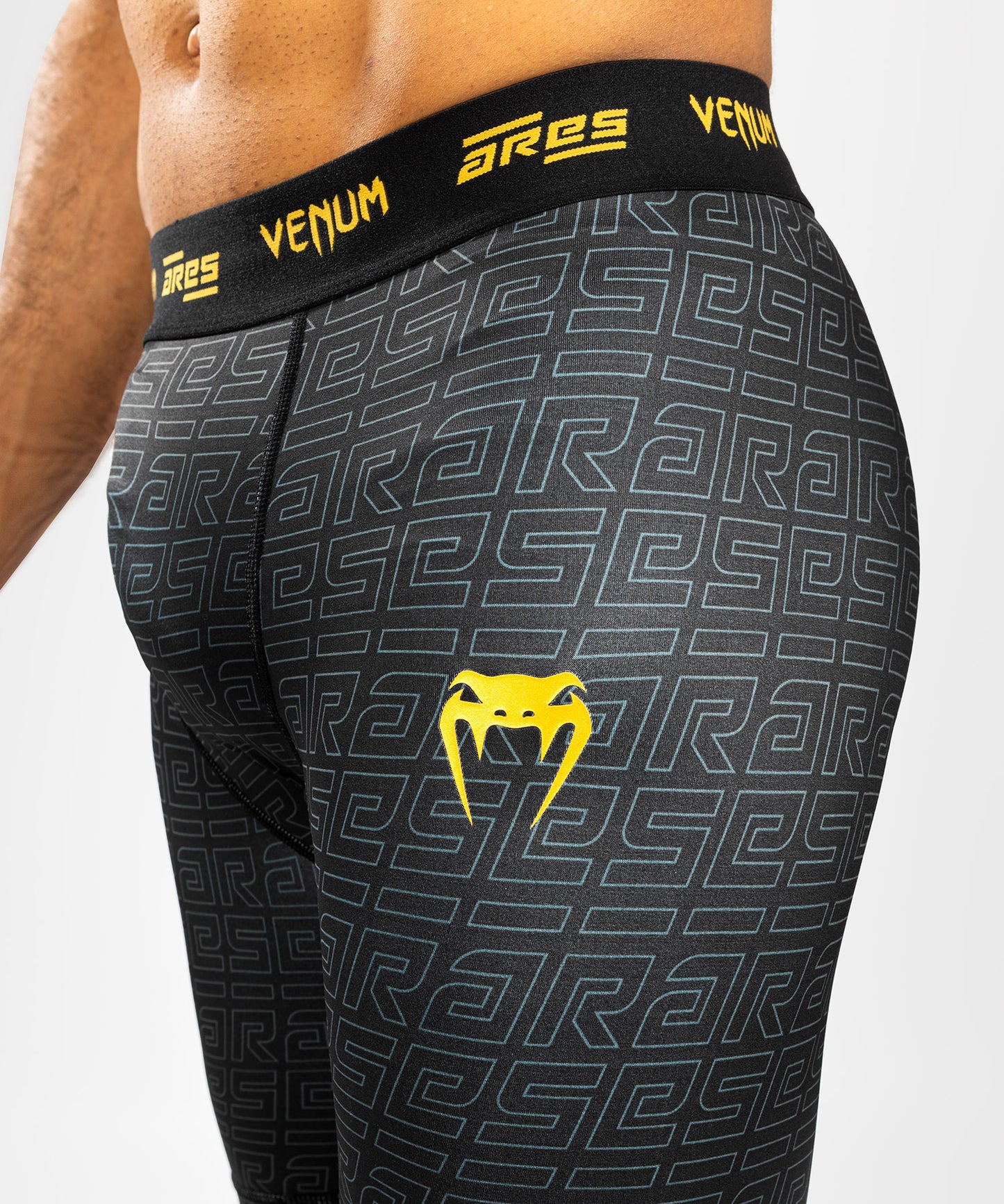 Venum X Ares 2.0 Vale Tudo Shorts - Black/gold - Pantalones MMA