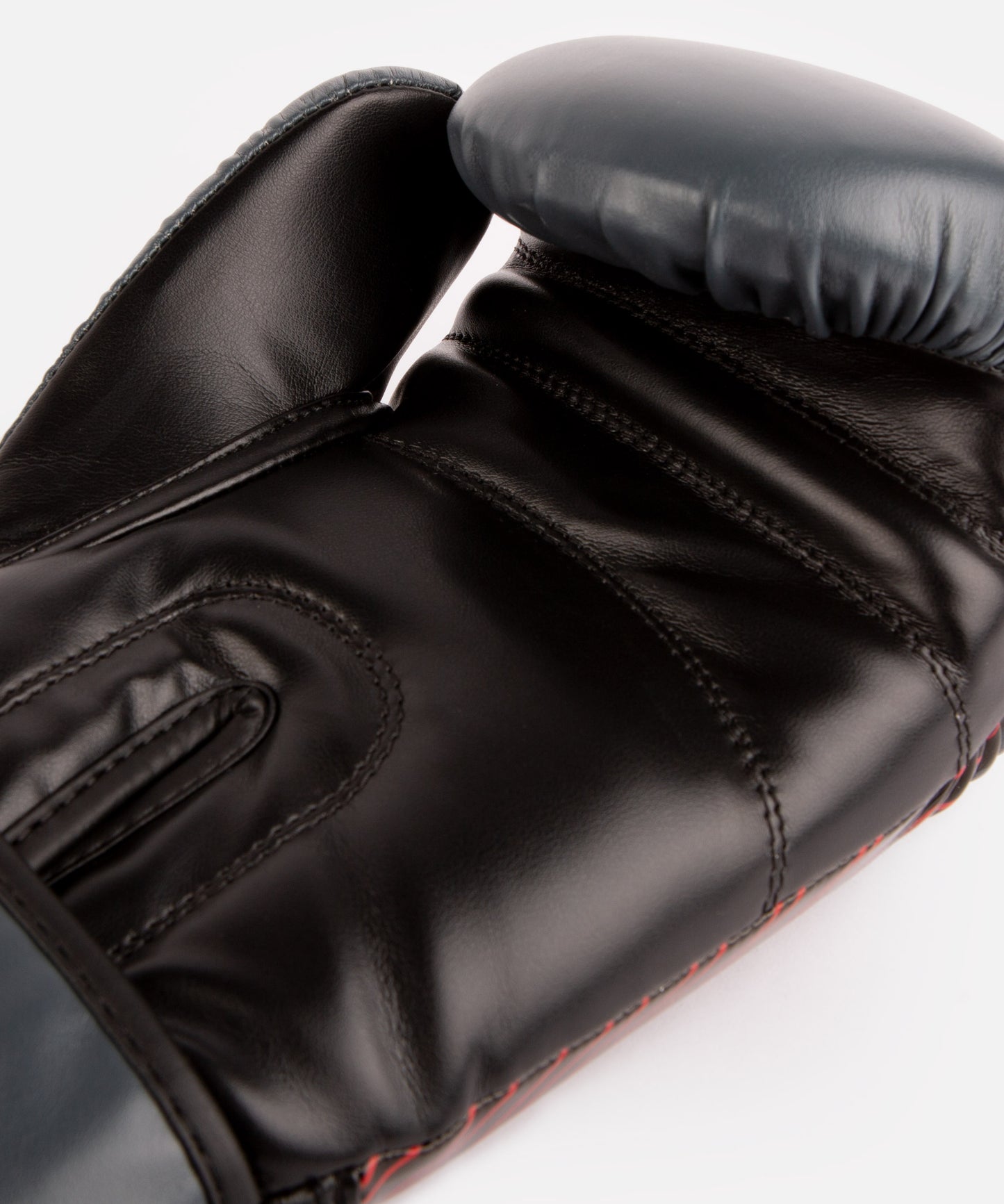 Venum Contender 2.0 Boxing gloves - Black/Red